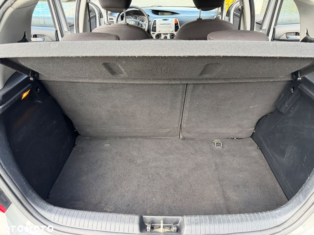 Hyundai i20 - 14
