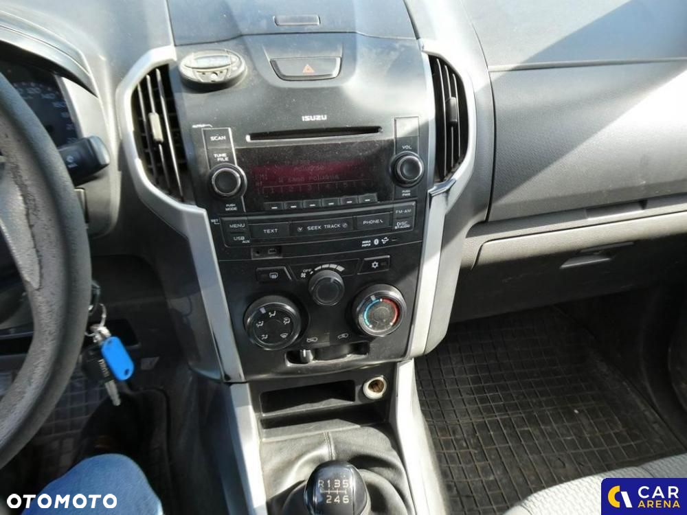 Isuzu D-Max - 28