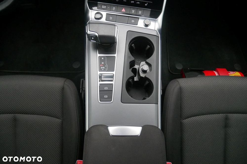 Audi A6 Avant - 11