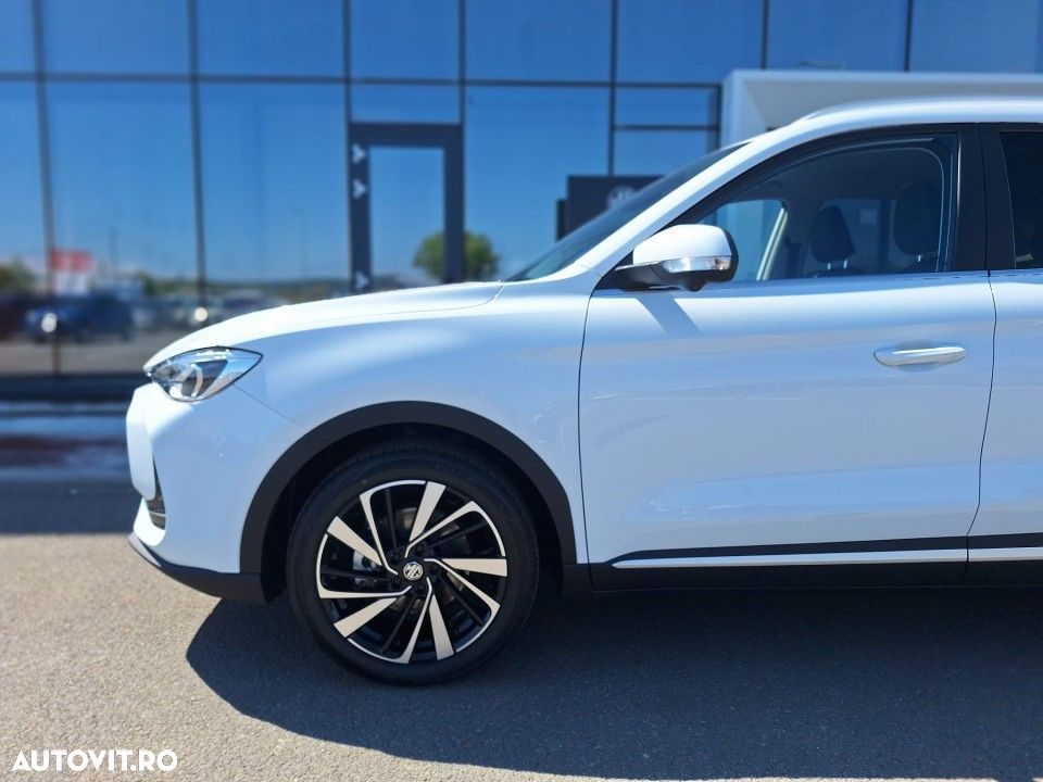 MG ZS HEV - 21