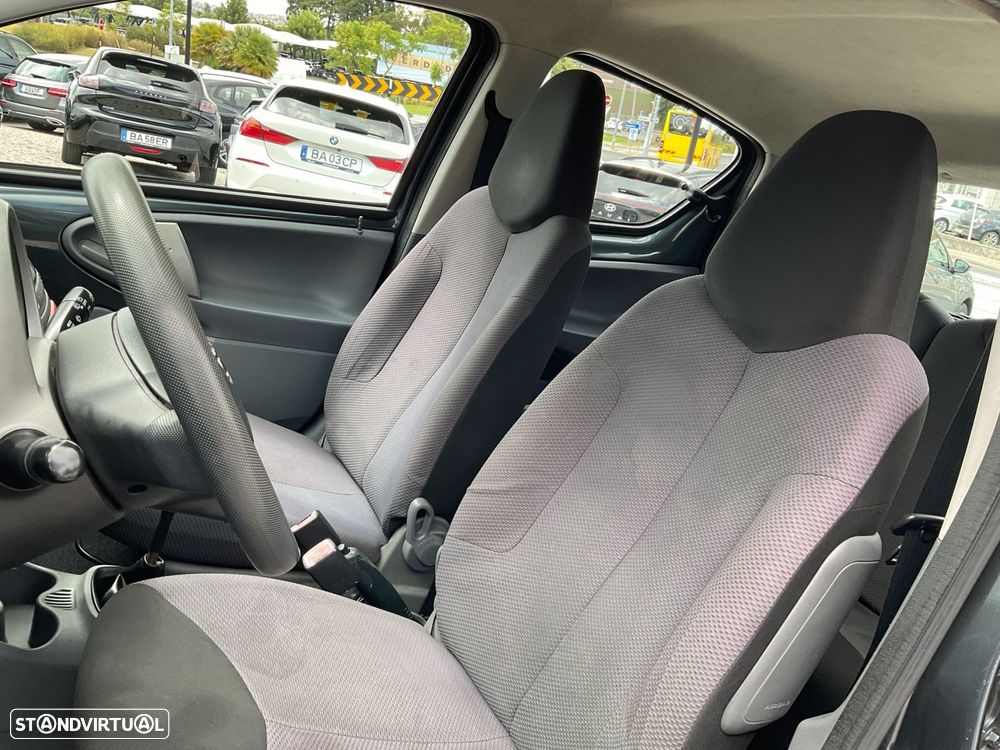 Toyota Aygo 1.0 Orange Edition - 17