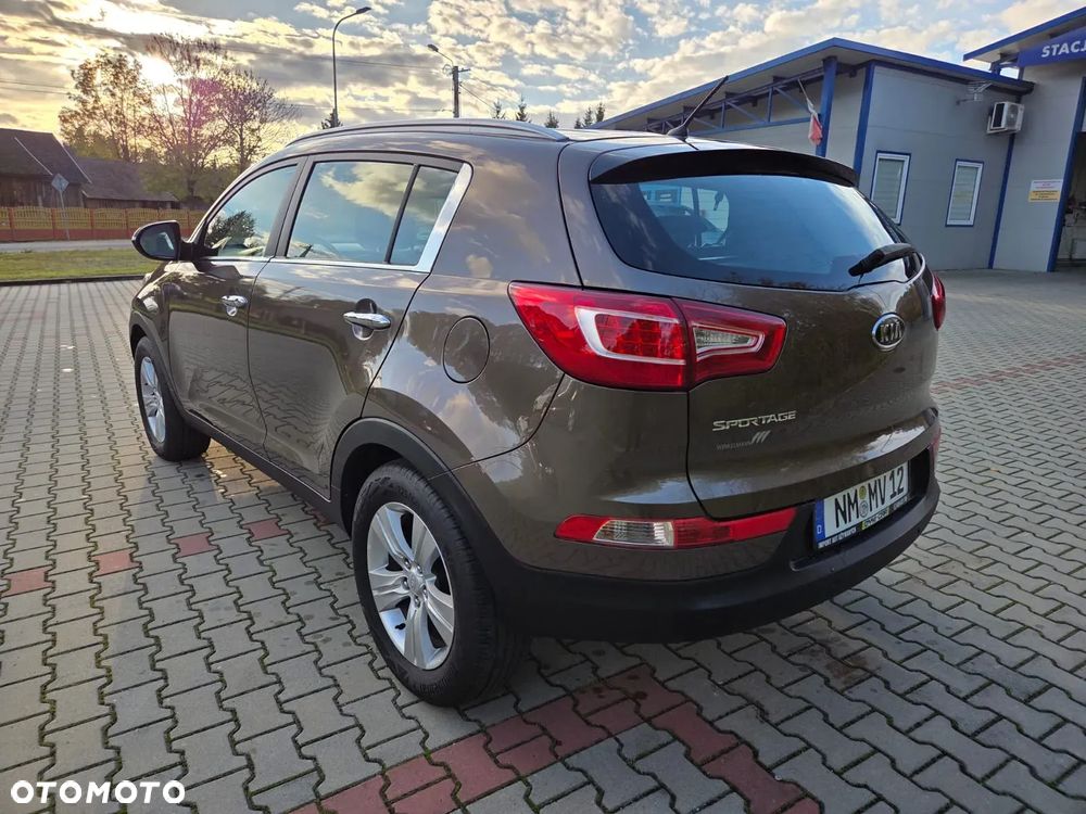 Kia Sportage 2.0 CVVT 2WD Attract - 2