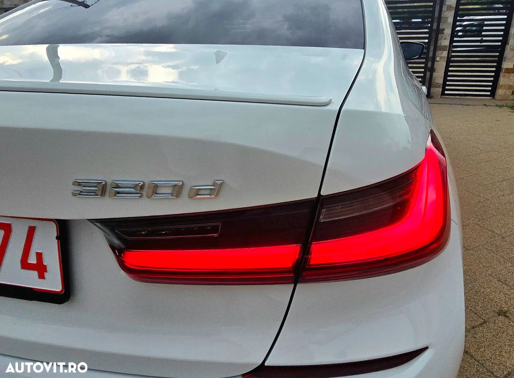 BMW Seria 3 320d xDrive Aut. M Sport - 10