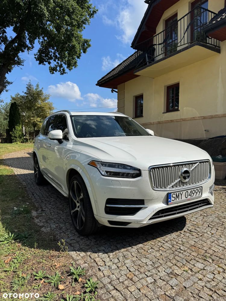 Volvo XC 90 - 1