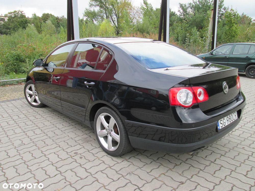 Volkswagen Passat 2.0 TDI Comfortline - 6