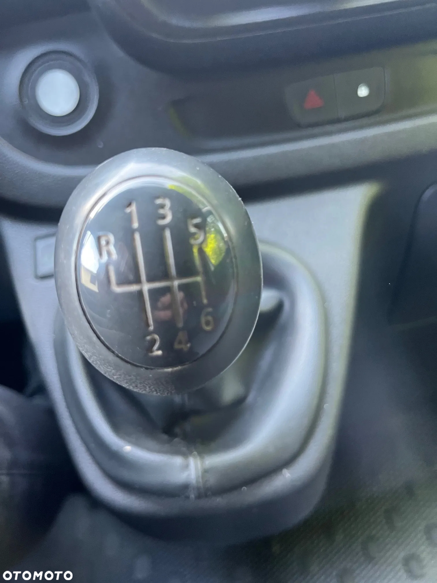 Opel Vivaro - 22