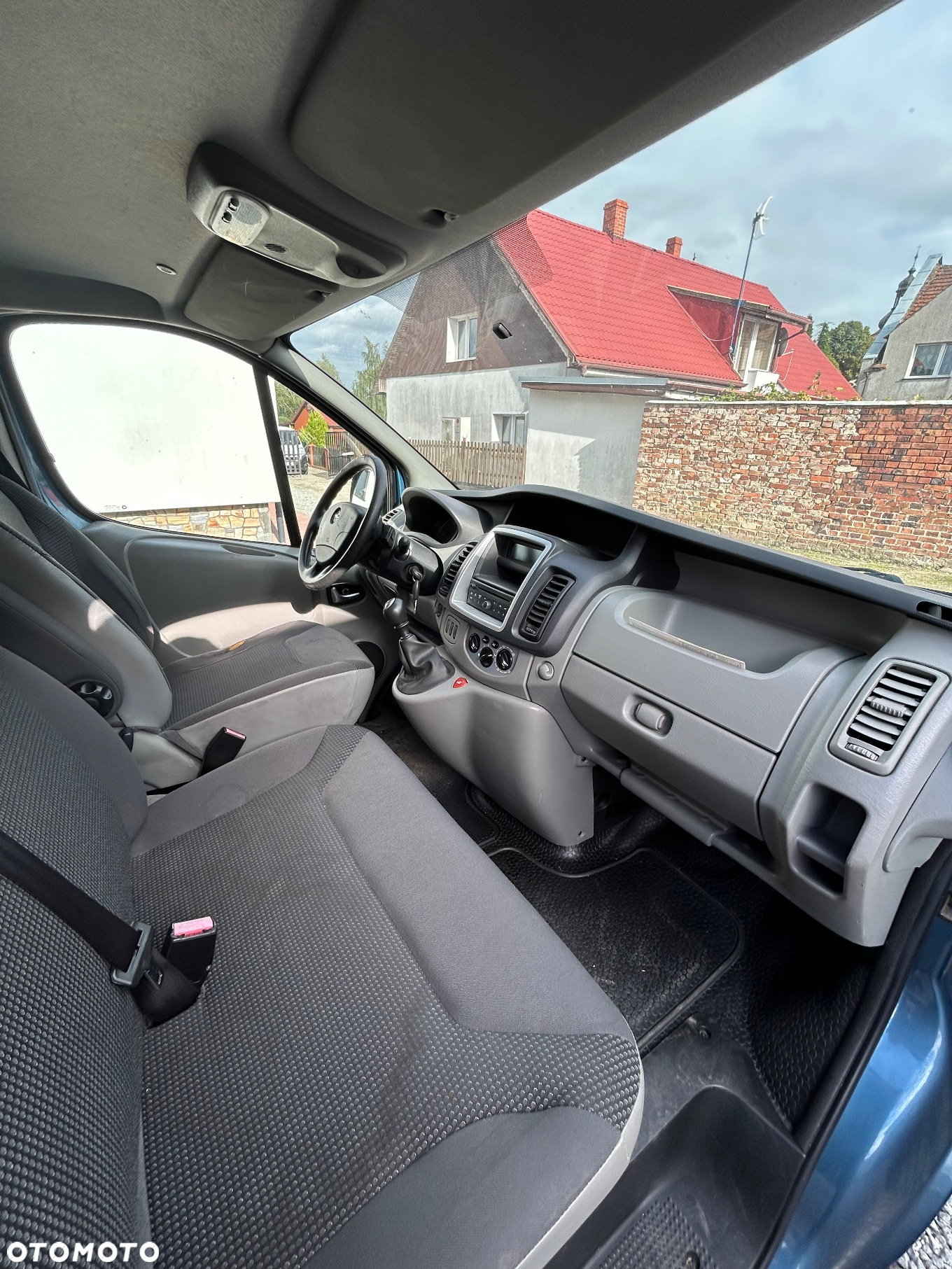 Opel Vivaro - 8