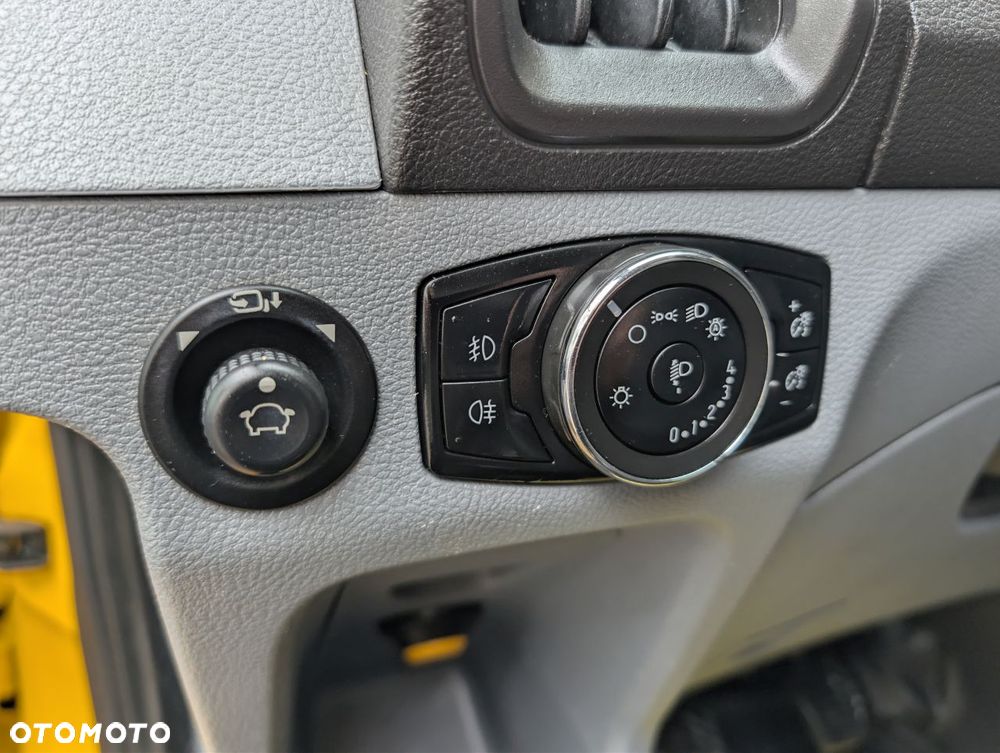 Ford Transit - 17