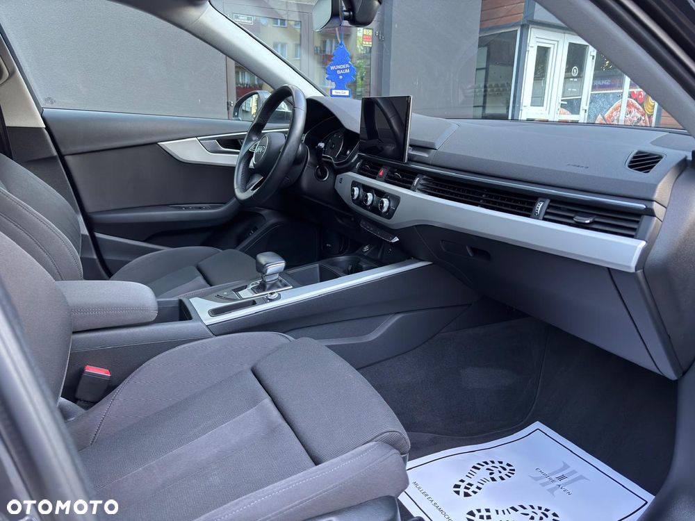 Audi A4 Avant 30 TDI S tronic advanced - 31