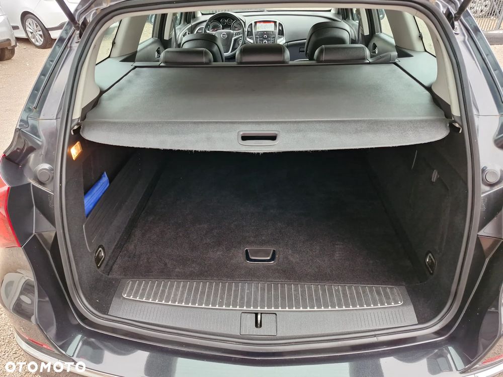Opel Astra IV 1.4 T Cosmo - 23