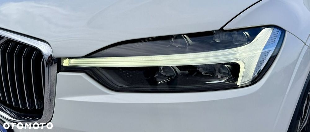 Volvo XC 60 T6 AWD Recharge Geartronic Inscription - 18
