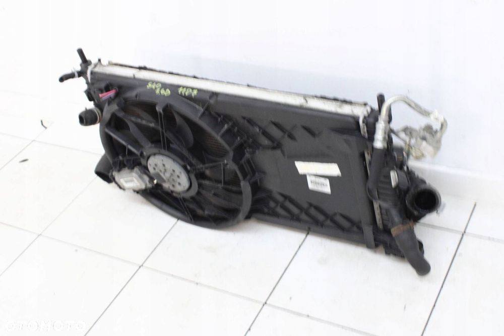 CHŁODNICE KOMPLET CHŁODNIC WENTYLATOR VOLVO S40 II V50 1.6 D - 5