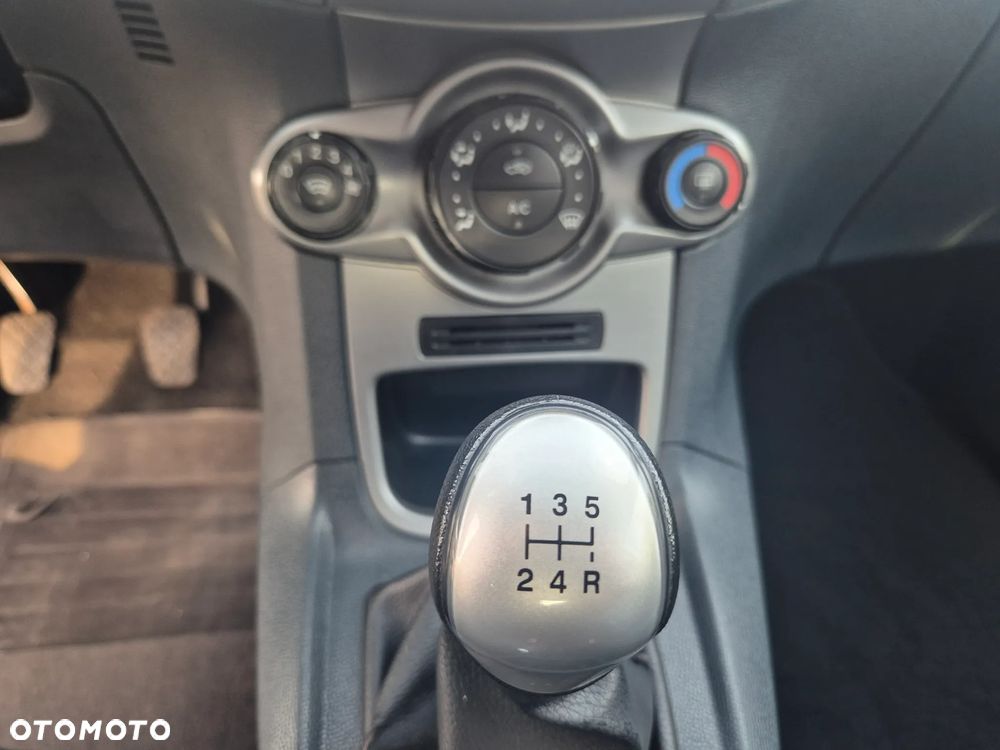 Ford Fiesta 1.25 Trend EU5 - 17