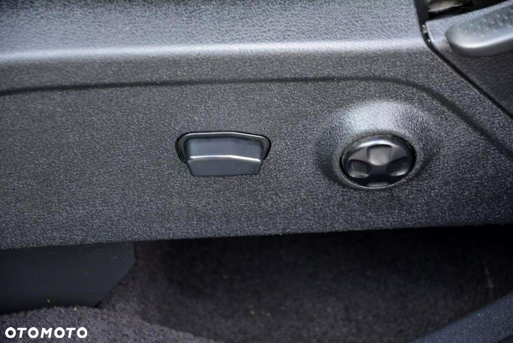 Fiat Freemont 2.0 Multijet Lounge AWD - 36