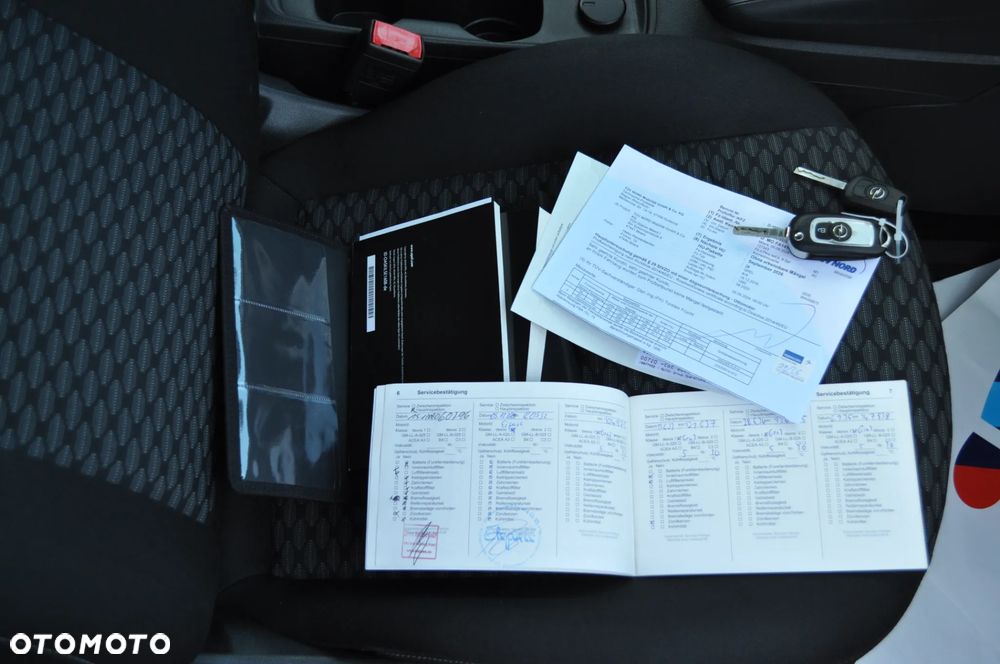 Opel Astra 1.4 Turbo Dynamic - 32