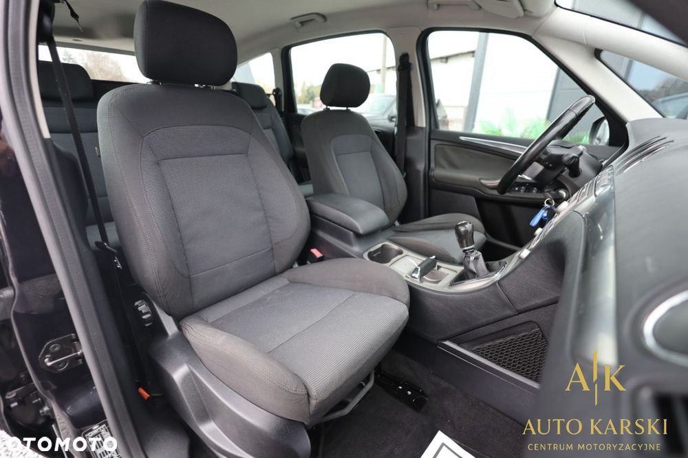 Ford S-Max - 33