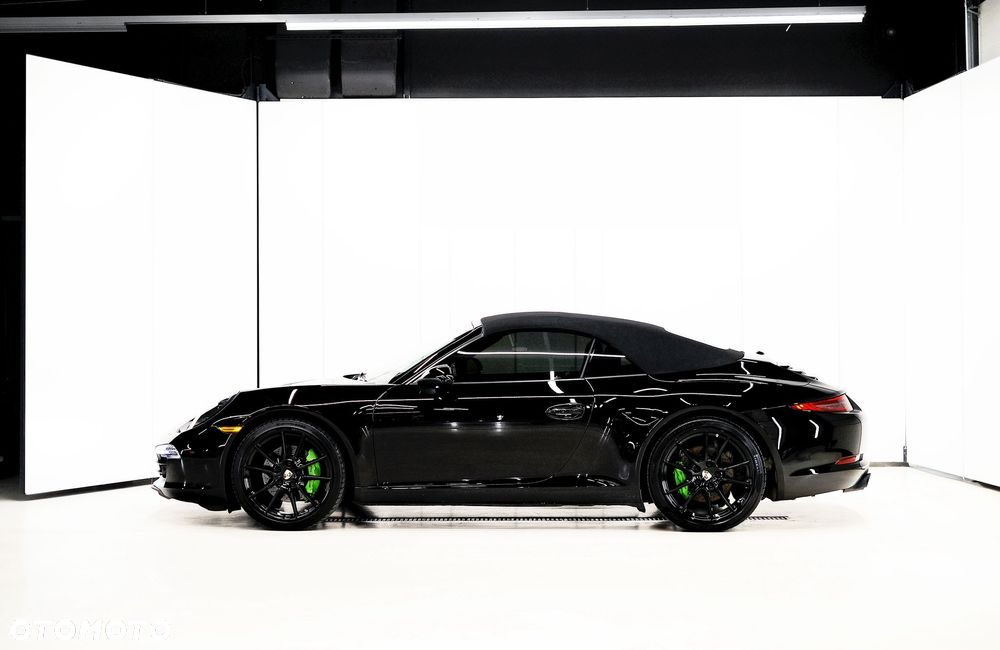 Porsche 911 Carrera S - 28