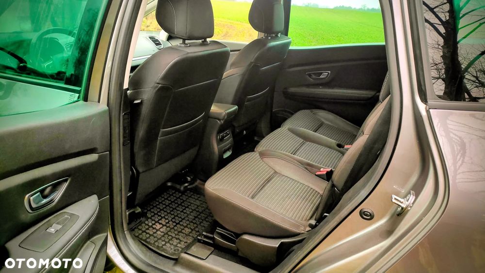 Renault Scenic - 9