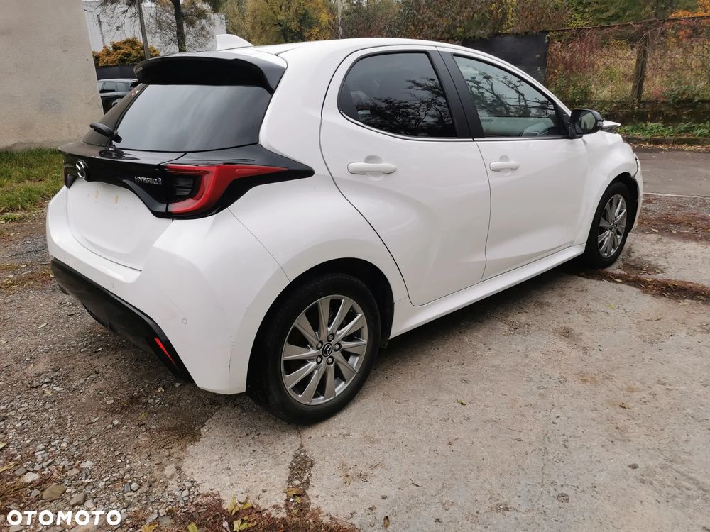 Toyota Yaris 2023 photo 3