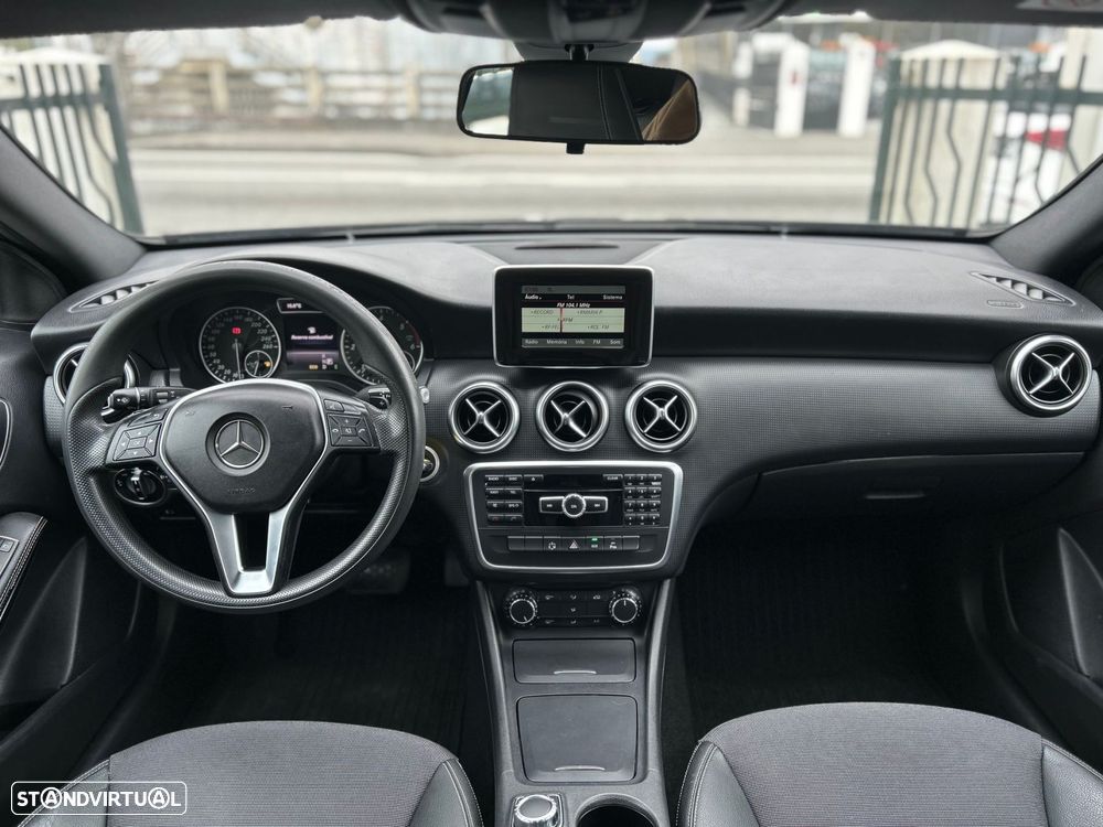 Mercedes-Benz A 180 - 9