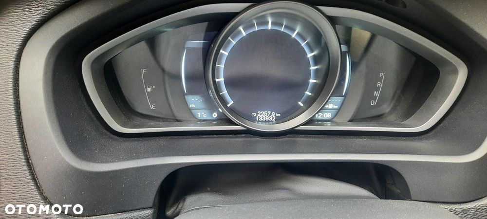 Volvo V40 T5 Momentum - 12