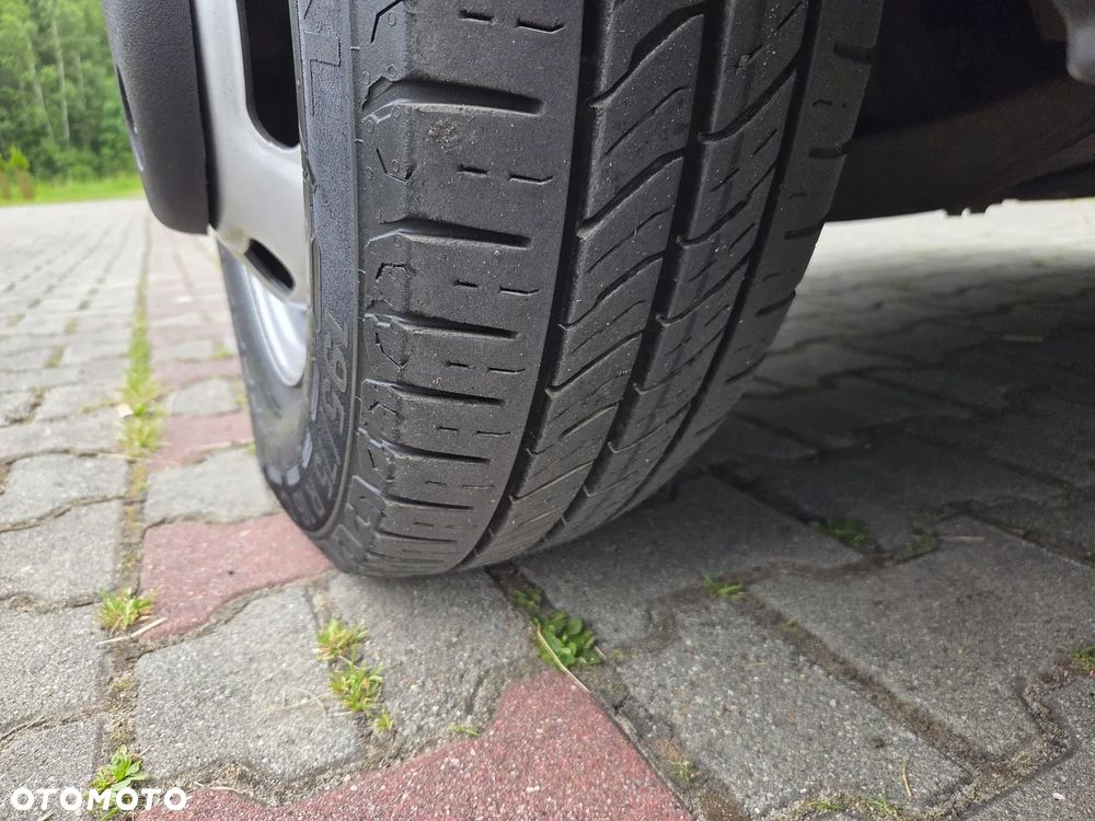 Iveco 35C17 - 24