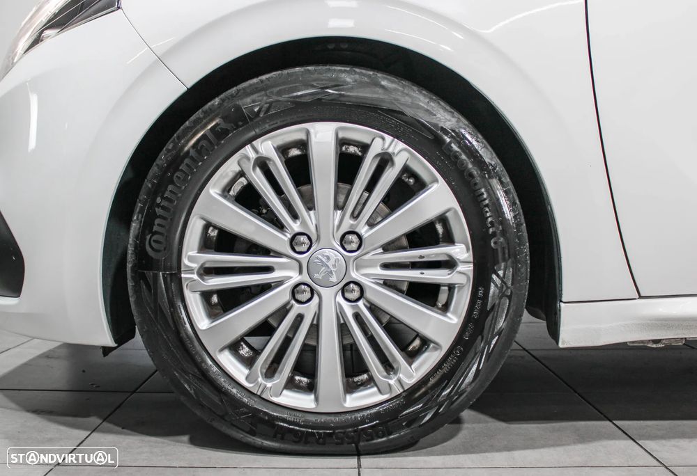Peugeot 208 1.5 BlueHDi Signature - 13
