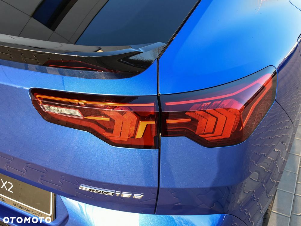 BMW X2 sDrive18d - 11