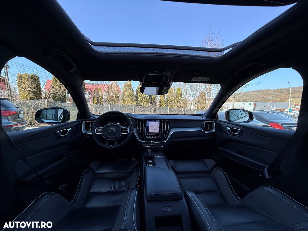 Volvo XC 60 D5 AWD Geartronic Inscription - 28