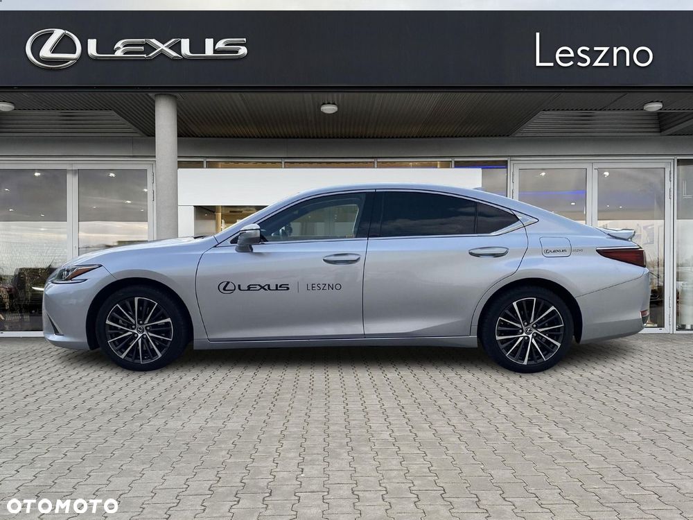 Lexus ES 300h Business Edition - 7