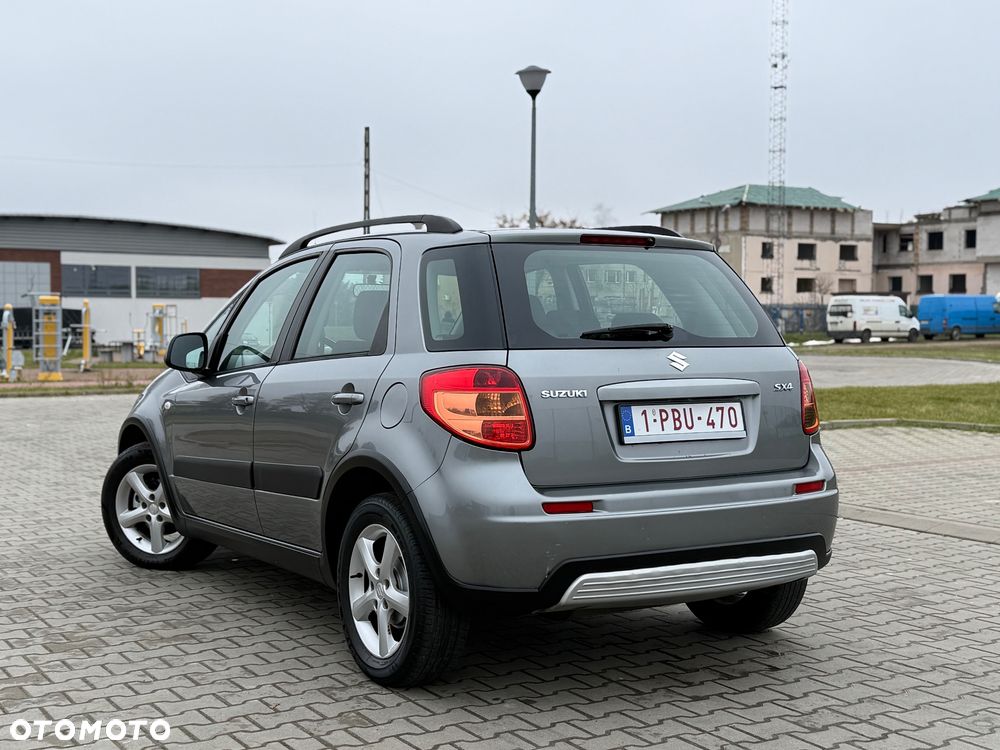 Suzuki SX4 1.5 Streetline 4x2 Classic - 22