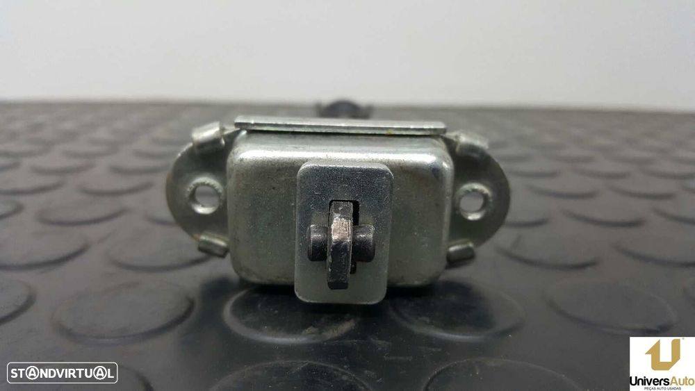 RETENTOR DA PORTA TRASEIRA DIREITA NISSAN QASHQAI (J10) TEKNA - 4