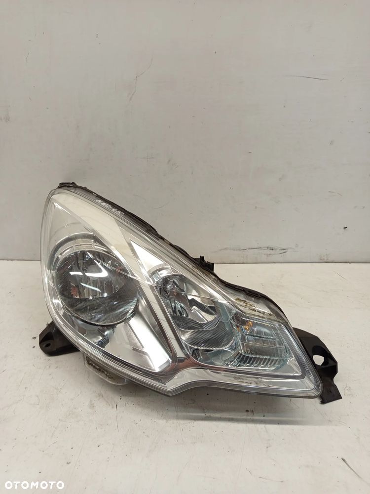 + LAMPA PRZOD PRZEDNIA PRAWA CITROEN DS3 - 2