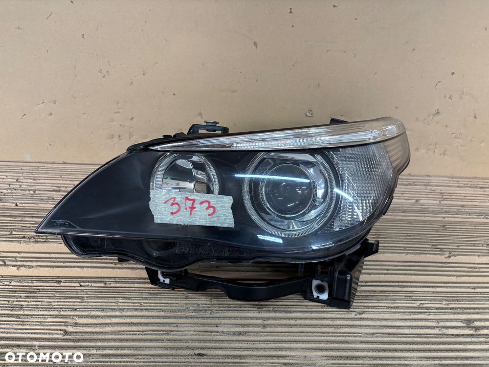 BMW 5 E60 E61 Hella dynamic xenon lampa przednia lewa  oryginał - 1
