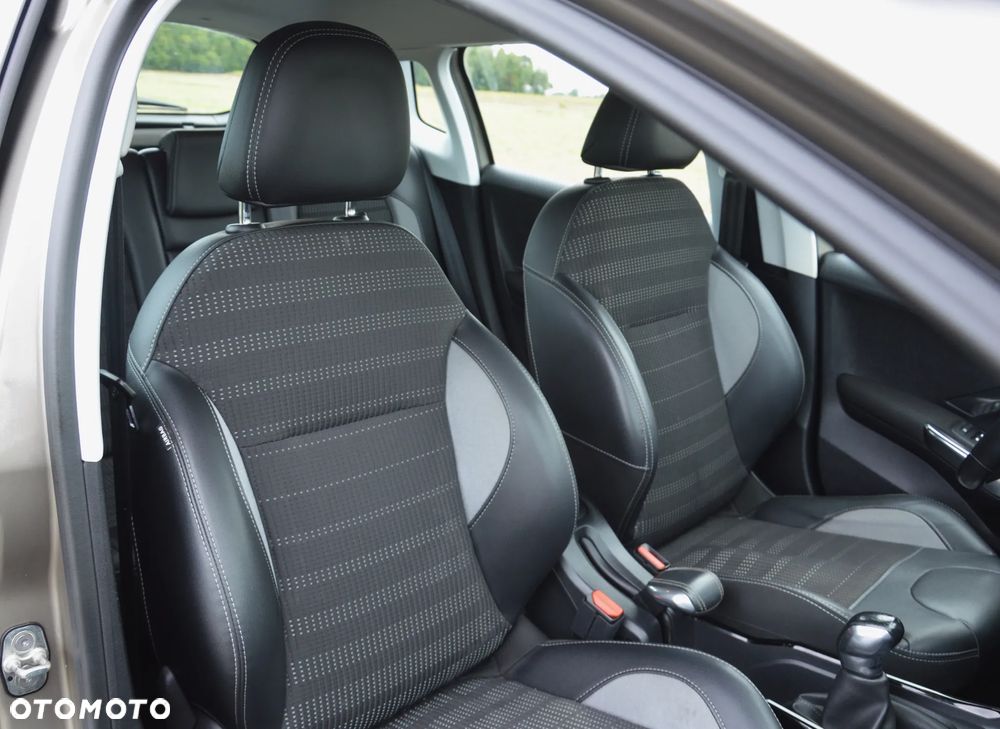 Peugeot 2008 - 29