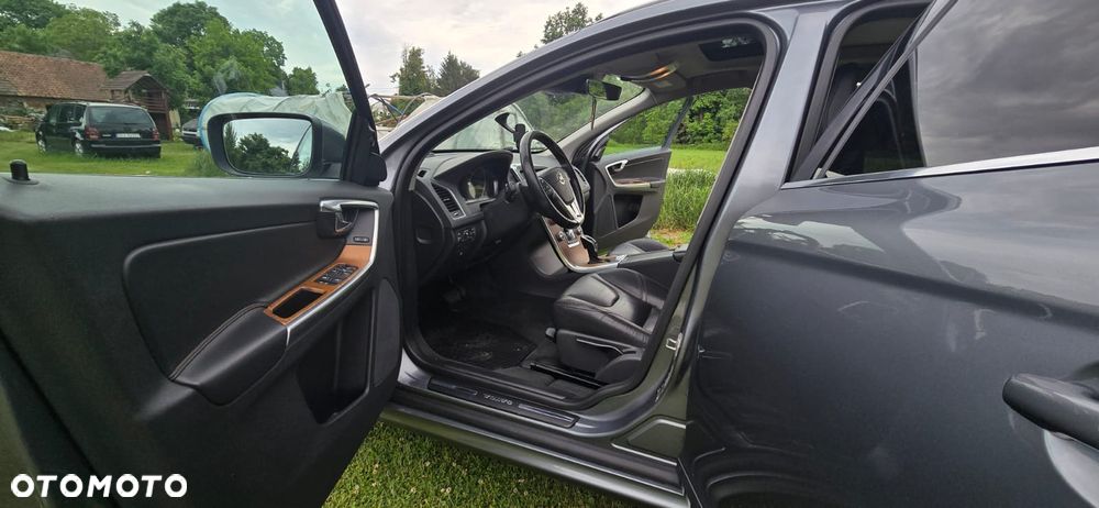 Volvo XC 60 D4 R-Design - 7
