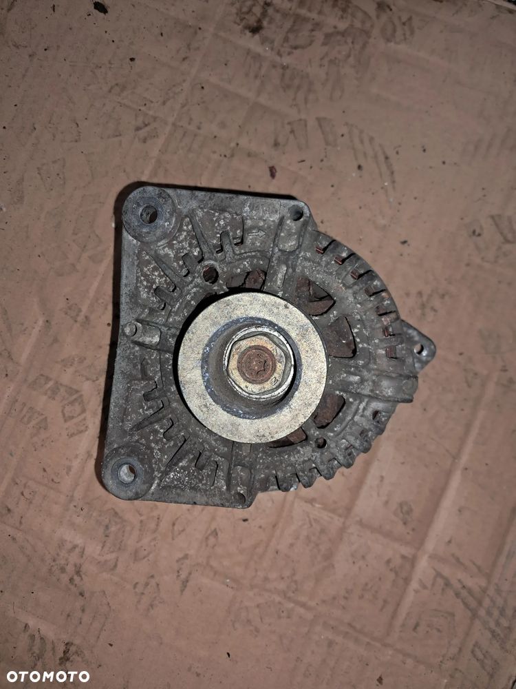 Renault Scenic II 1.6 Benzyna Alternator 8200667619 - 2