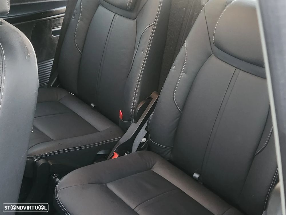 Ford Galaxy 2.0 TDCi Titanium - 14