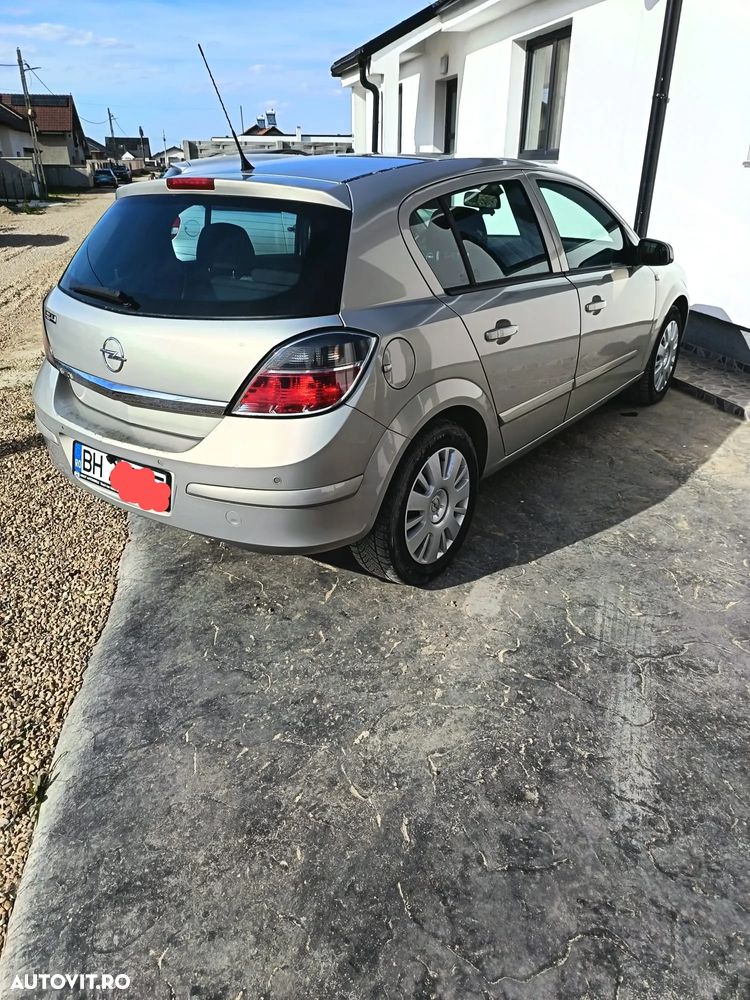 Opel Astra 1.9 CDTI DPF Automatik Edition - 9