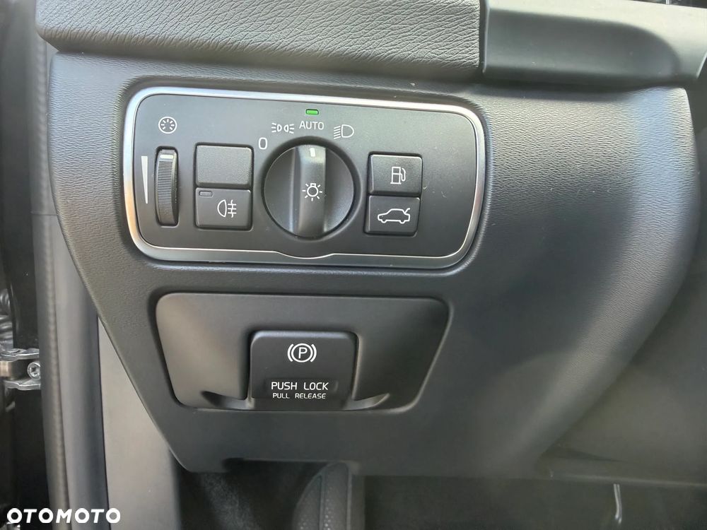 Volvo S60 D4 Drive-E Momentum - 19
