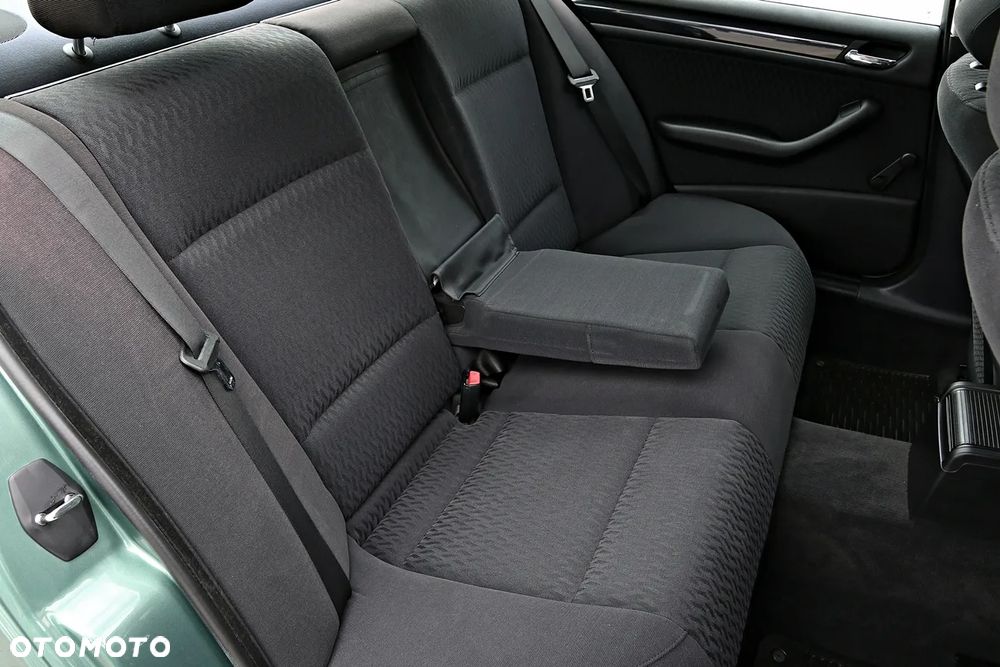 BMW Seria 3 - 35