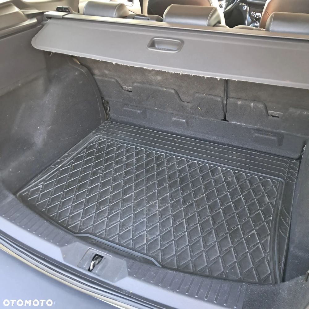 Ford Kuga 2.0 TDCi Titanium - 6