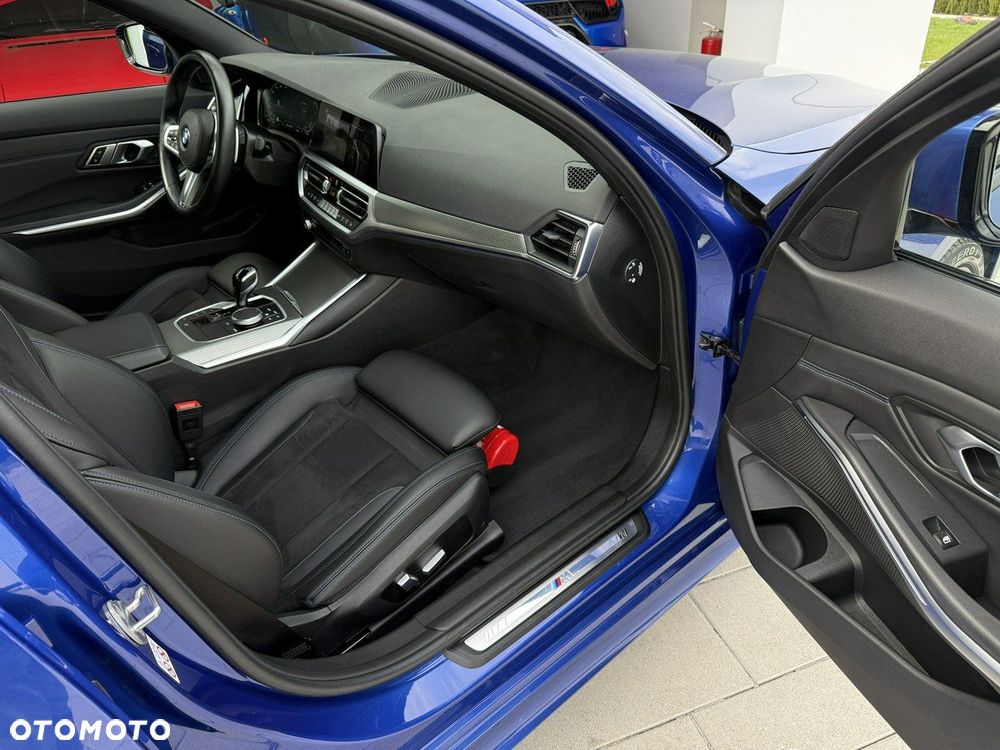 BMW Seria 3 320d xDrive M Sport sport - 14