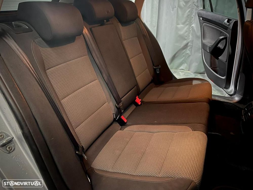 VW Golf Variant 1.6 TDi DPF Comfortline - 8