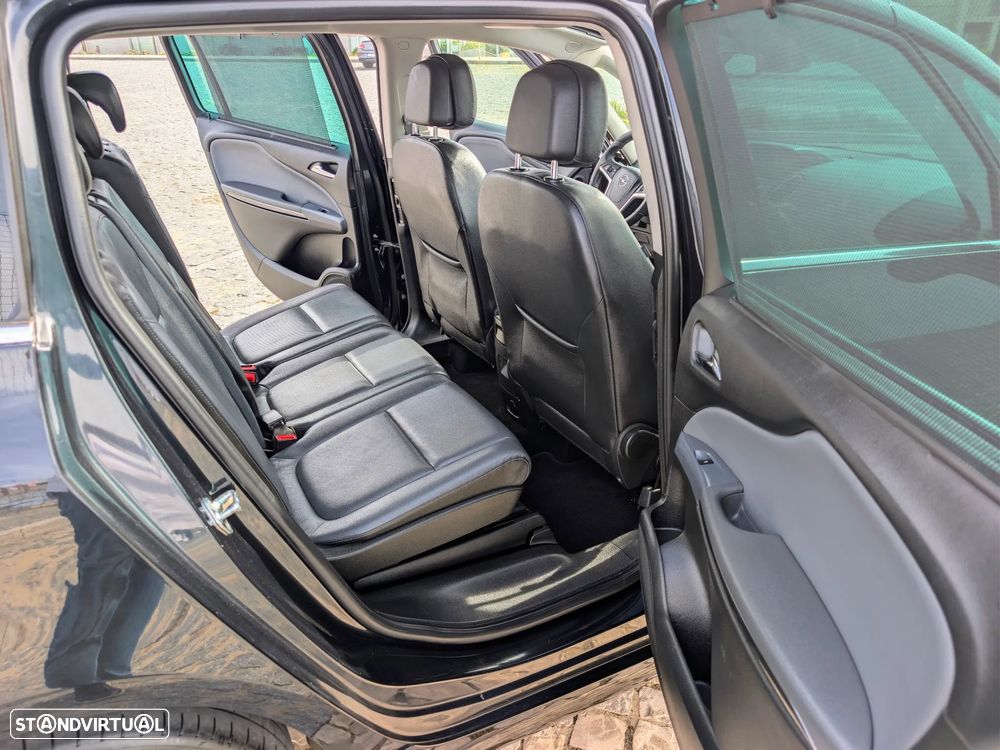Opel Zafira - 14