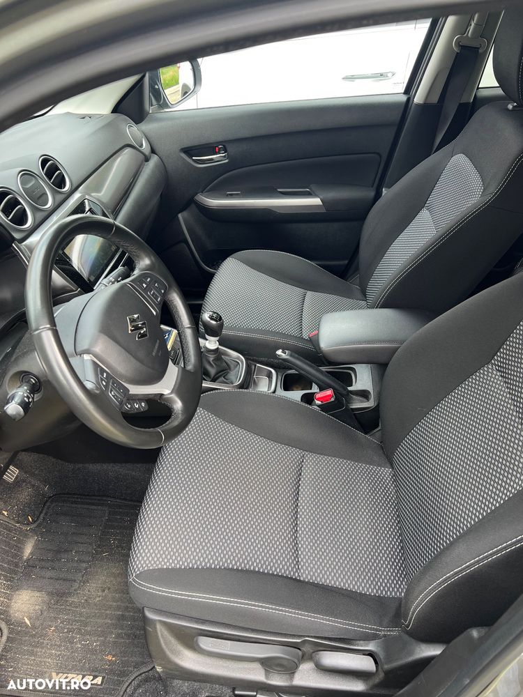 Suzuki Vitara - 11