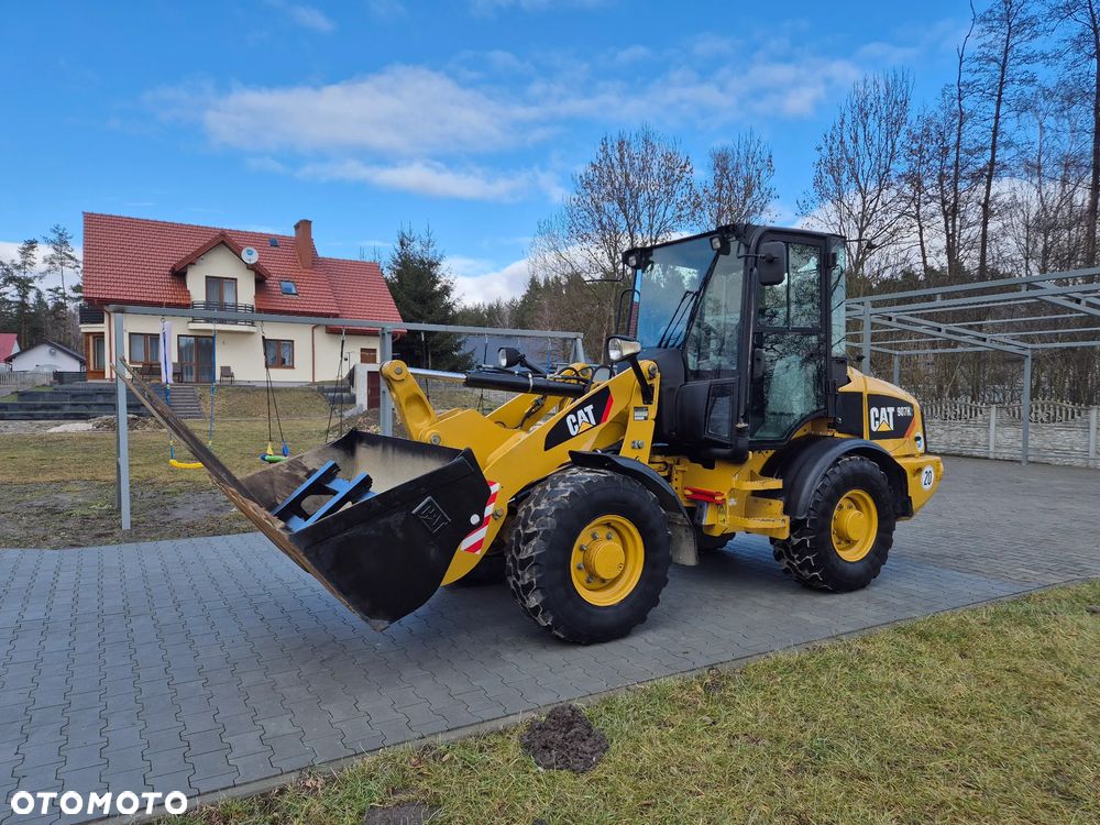 Caterpillar 907H2 - 3