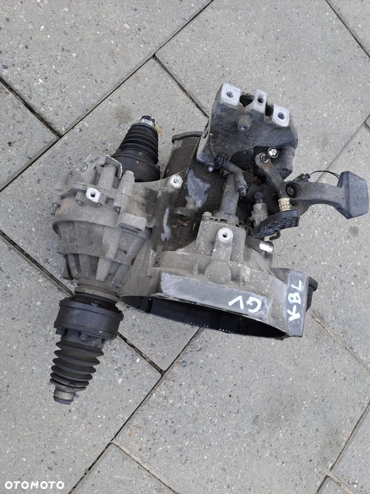 Audi Volkswagen 1.9 TDi 105KM silnik kod BLS z DPF - 10