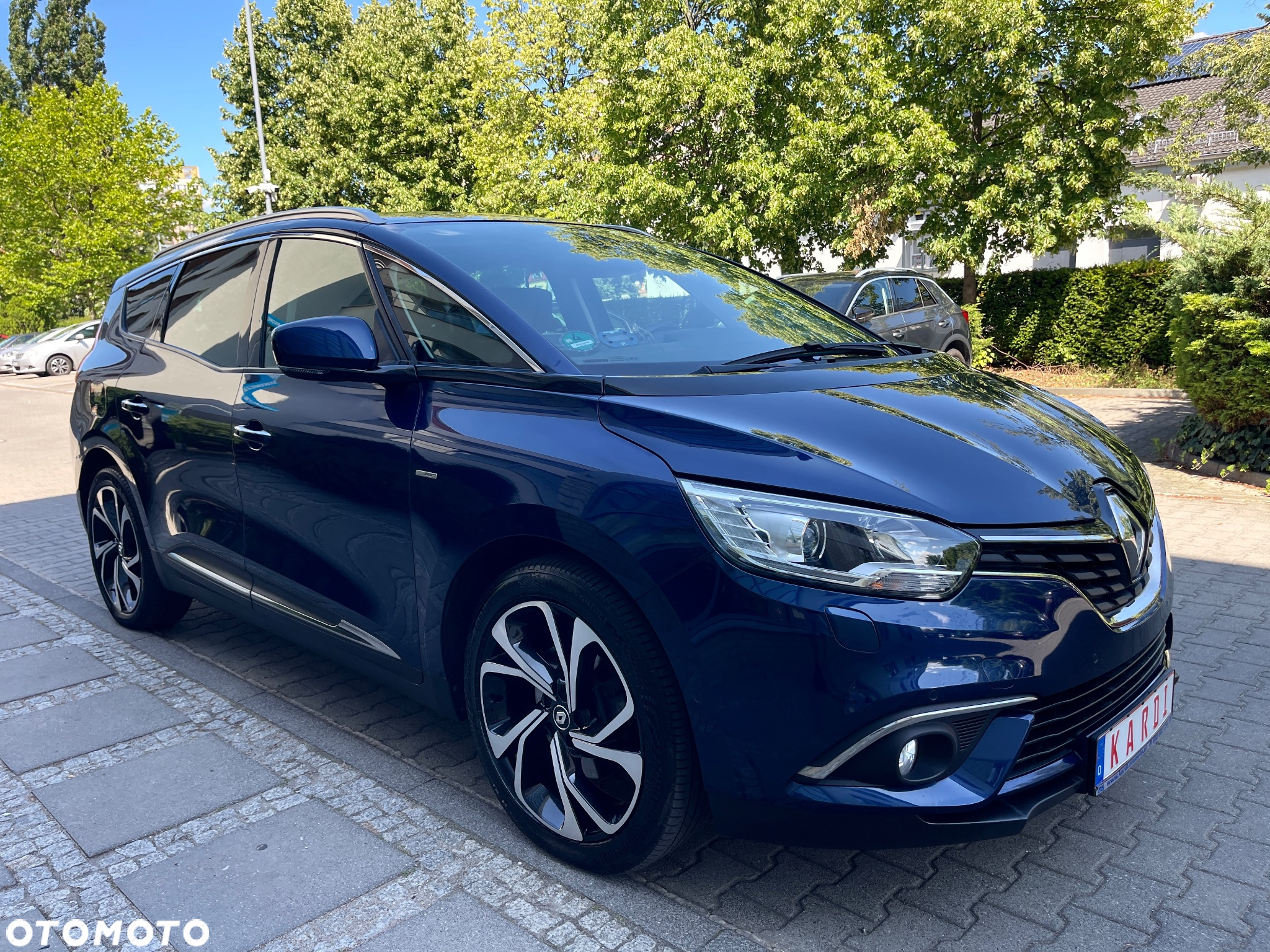 Renault Grand Scenic Gr 1.3 TCe FAP Intens - 4