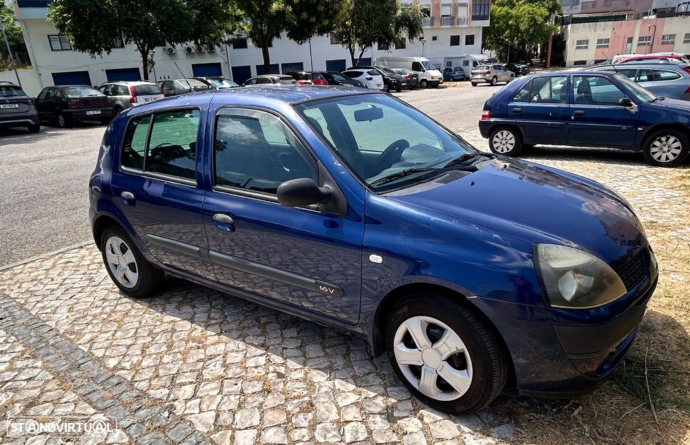 Renault Clio - 1